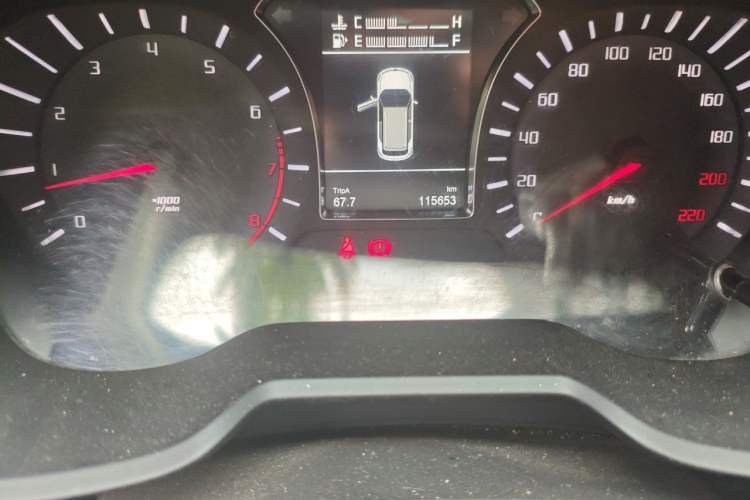 Used GAC Trumpchi GS4 2015 200T Manual Elite Edition Odometer Close Up