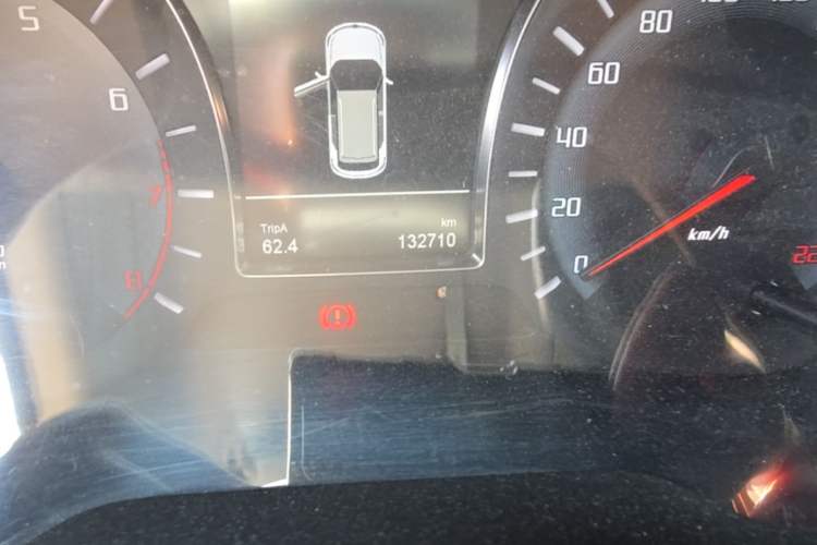Used GAC Trumpchi GS4 2015 200T Manual Elite Edition Odometer Close Up