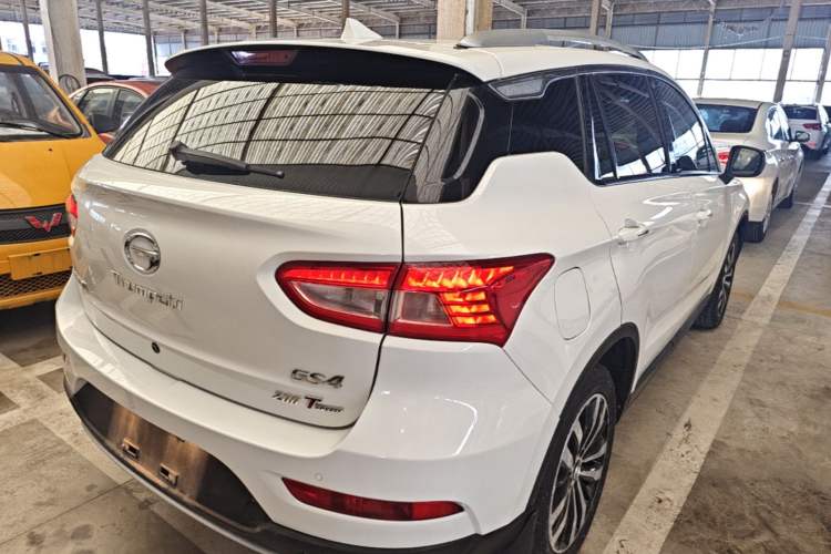 Used GAC Trumpchi GS4 2015 200T G-DCT Luxury Edition Rear Right 45 Deg