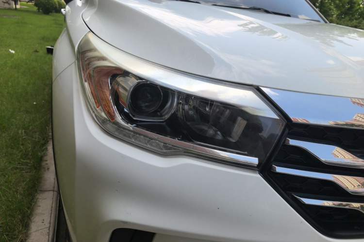 Used GAC Trumpchi GS4 2015 200T Manual Elite Edition Right Front Headlight