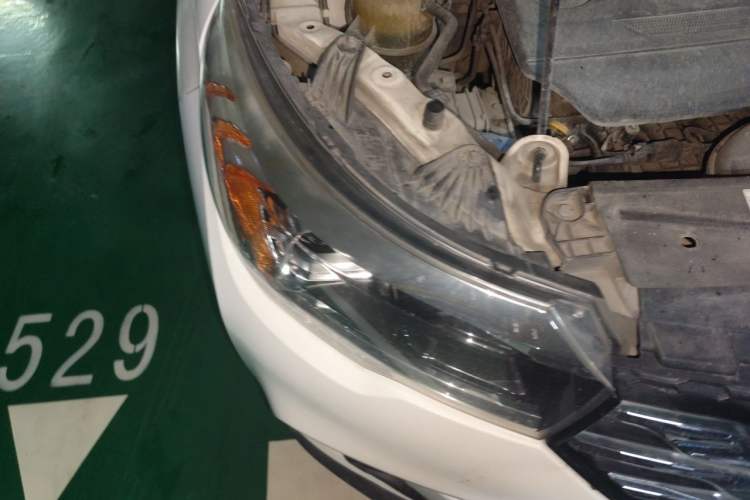 Used GAC Trumpchi GS4 2015 200T Manual Luxury Edition Right Front Headlight