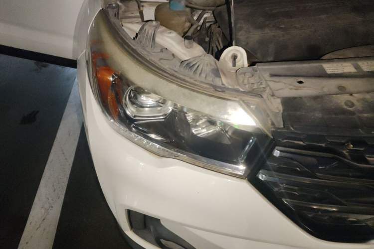 Used GAC Trumpchi GS4 2015 200T Manual Elite Edition Right Front Headlight