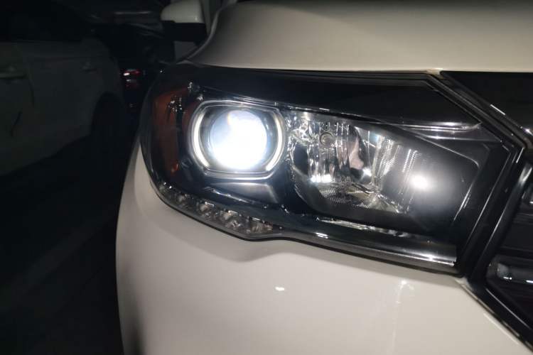 Used GAC Trumpchi GS4 2015 200T G-DCT Elite Edition Right Front Headlight