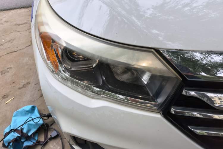 Used GAC Trumpchi GS4 2015 200T Manual Elite Edition Right Front Headlight