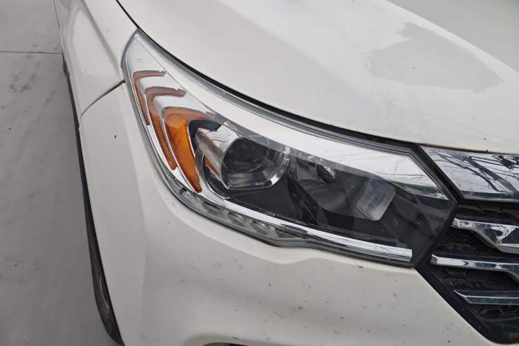 Used GAC Trumpchi GS4 2015 200T G-DCT Elite Edition Right Front Headlight