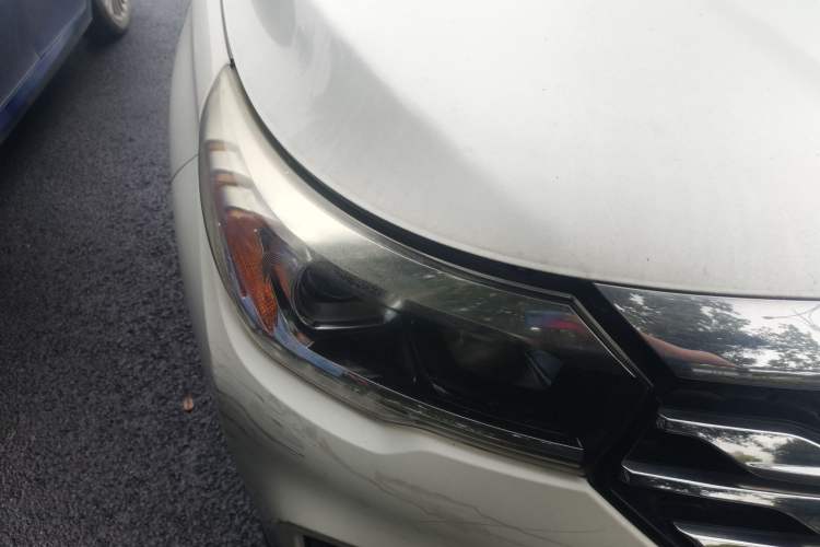 Used GAC Trumpchi GS4 2015 200T Manual Elite Edition Right Front Headlight