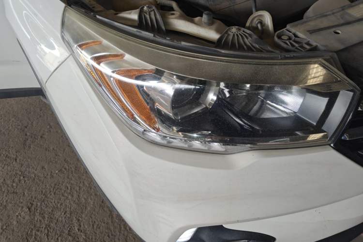 Used GAC Trumpchi GS4 2015 200T Manual Luxury Edition Right Front Headlight