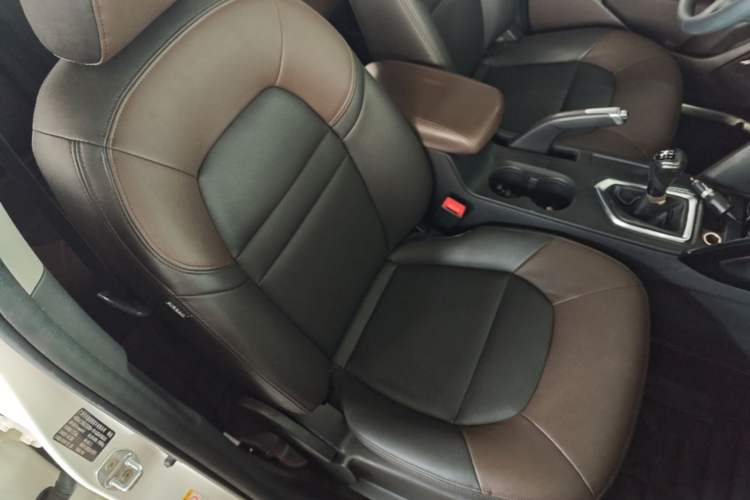 Used GAC Trumpchi GS4 2015 200T Manual Elite Edition Right Front Seat