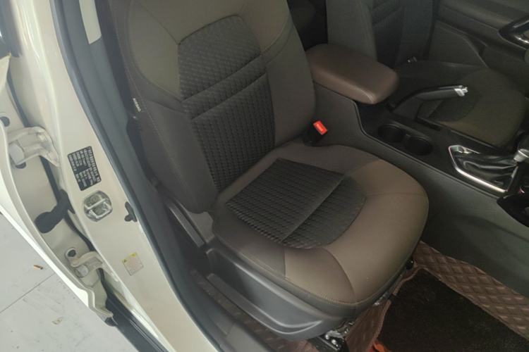 Used GAC Trumpchi GS4 2015 200T G-DCT Elite Edition Right Front Seat