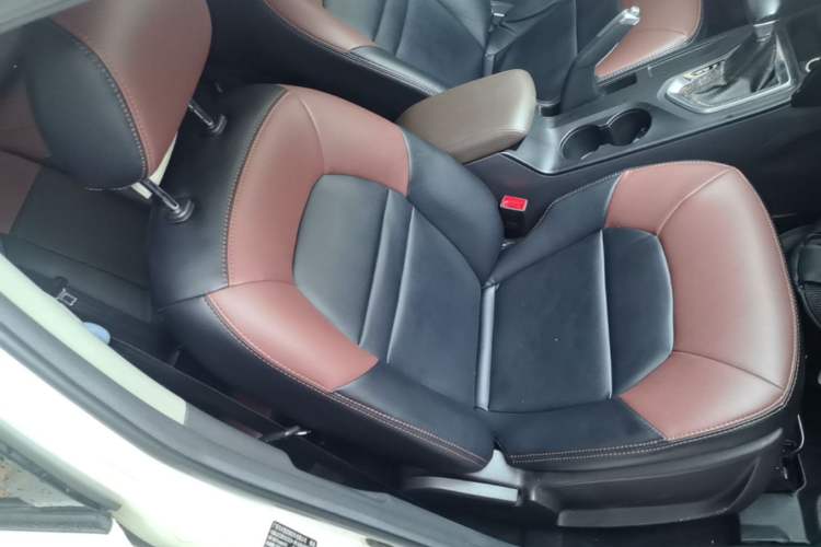 Used GAC Trumpchi GS4 2015 200T G-DCT Elite Edition Right Front Seat