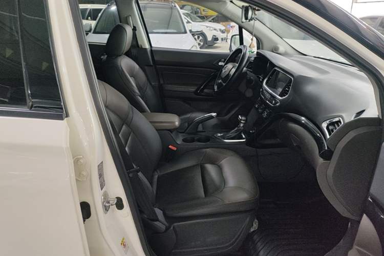 Used GAC Trumpchi GS4 2015 200T G-DCT Luxury Edition Right Front Seat