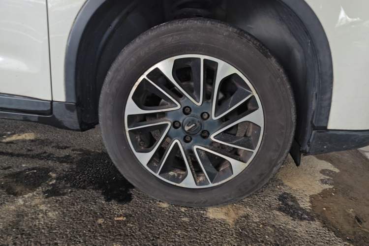 Used GAC Trumpchi GS4 2015 200T Manual Luxury Edition Right Front Wheel Hub