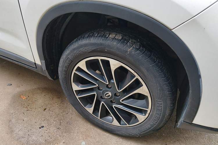 Used GAC Trumpchi GS4 2015 200T Manual Elite Edition Right Front Wheel Hub