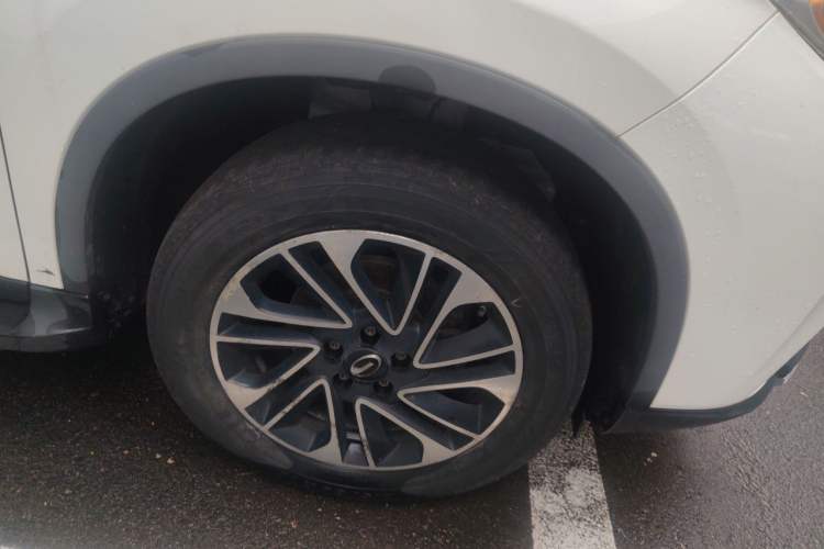 Used GAC Trumpchi GS4 2015 200T Manual Elite Edition Right Front Wheel Hub