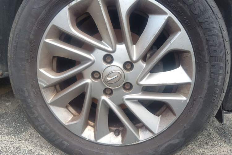 Used GAC Trumpchi GS4 2015 200T Manual Comfort Edition Right Front Wheel Hub