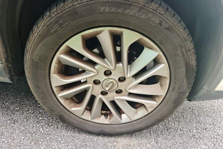 Used GAC Trumpchi GS4 2015 200T Manual Comfort Edition Right Front Wheel Hub