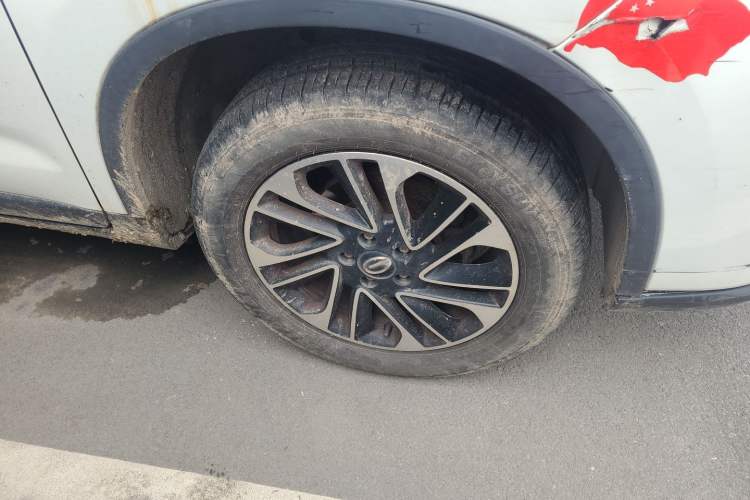 Used GAC Trumpchi GS4 2015 200T Manual Elite Edition Right Front Wheel Hub