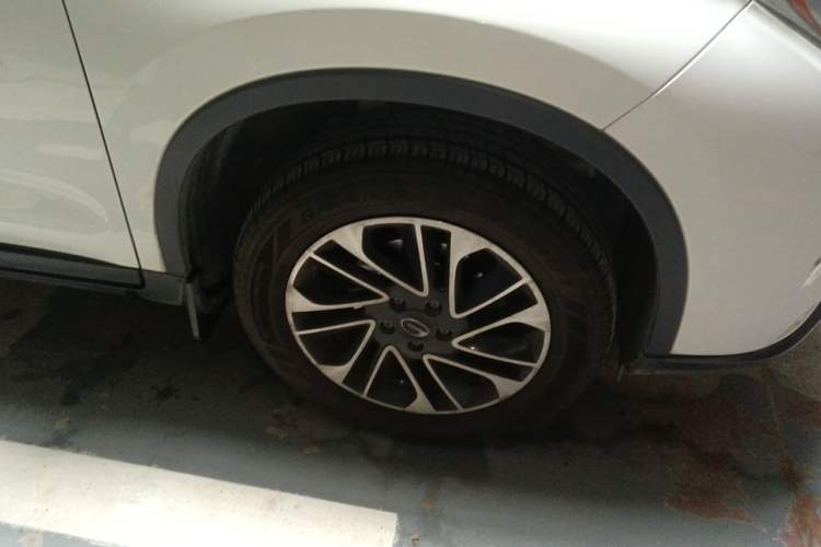 Used GAC Trumpchi GS4 2015 200T G-DCT Elite Edition Right Front Wheel Hub
