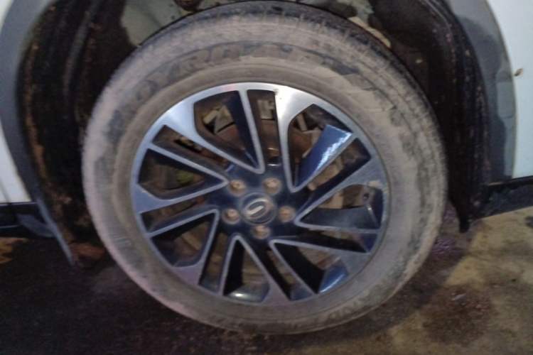 Used GAC Trumpchi GS4 2015 200T Manual Elite Edition Right Front Wheel Hub