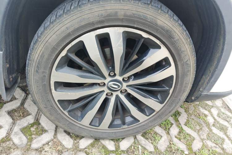 Used GAC Trumpchi GS4 2015 200T G-DCT Luxury Edition Right Front Wheel Hub