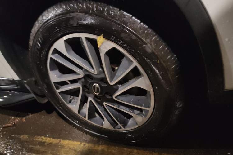 Used GAC Trumpchi GS4 2015 200T G-DCT Elite Edition Right Front Wheel Hub