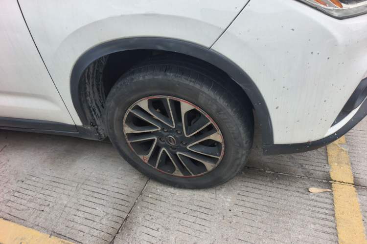 Used GAC Trumpchi GS4 2015 200T Manual Elite Edition Right Front Wheel Hub