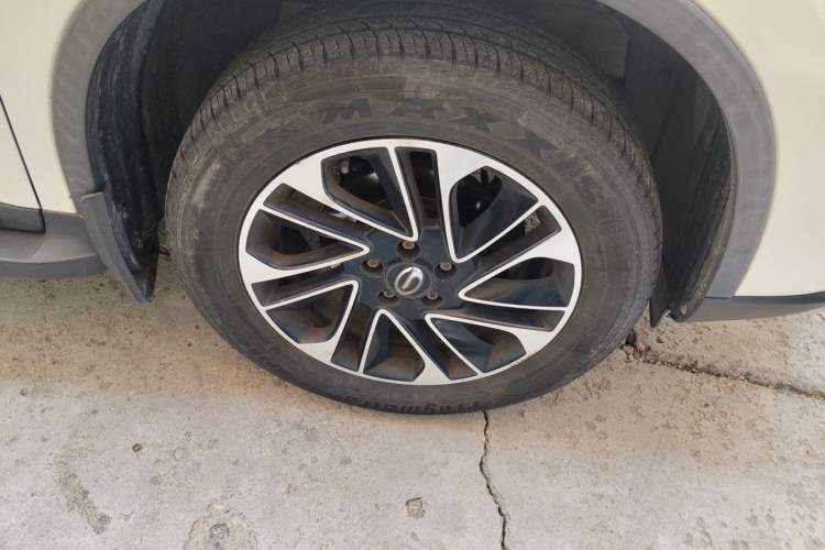 Used GAC Trumpchi GS4 2015 200T Manual Elite Edition Right Front Wheel Hub