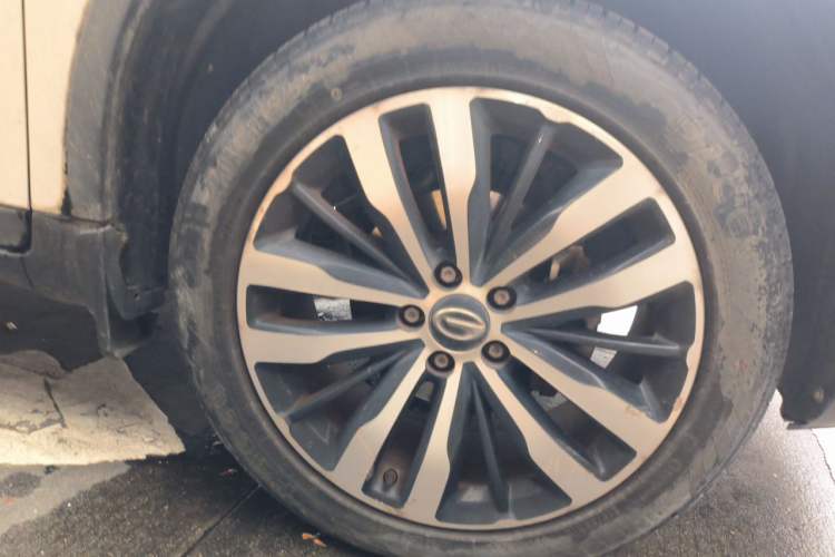 Used GAC Trumpchi GS4 2015 200T G-DCT Luxury Edition Right Front Wheel Hub