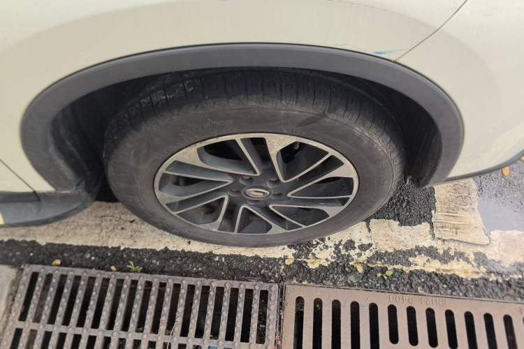 Used GAC Trumpchi GS4 2015 200T G-DCT Elite Edition Right Front Wheel Hub