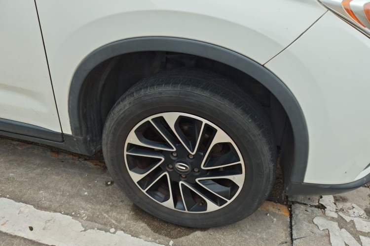 Used GAC Trumpchi GS4 2015 200T Manual Elite Edition Right Front Wheel Hub