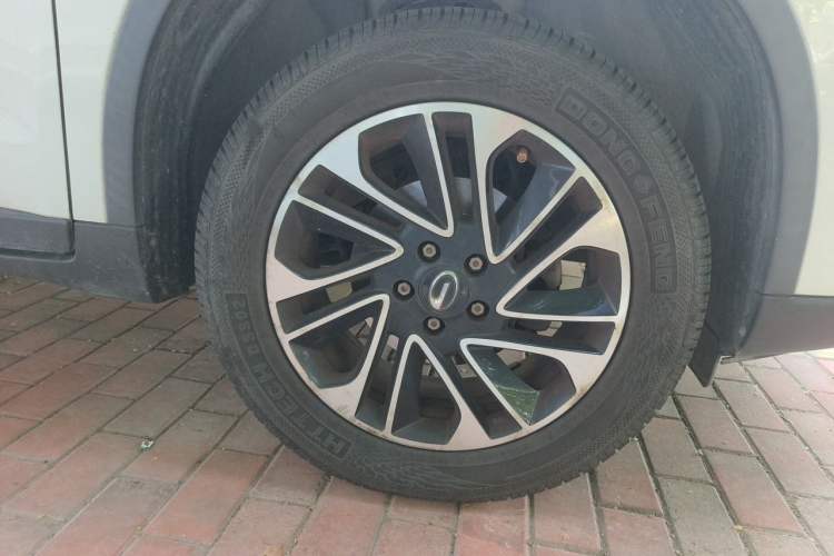 Used GAC Trumpchi GS4 2015 200T Manual Elite Edition Right Front Wheel Hub