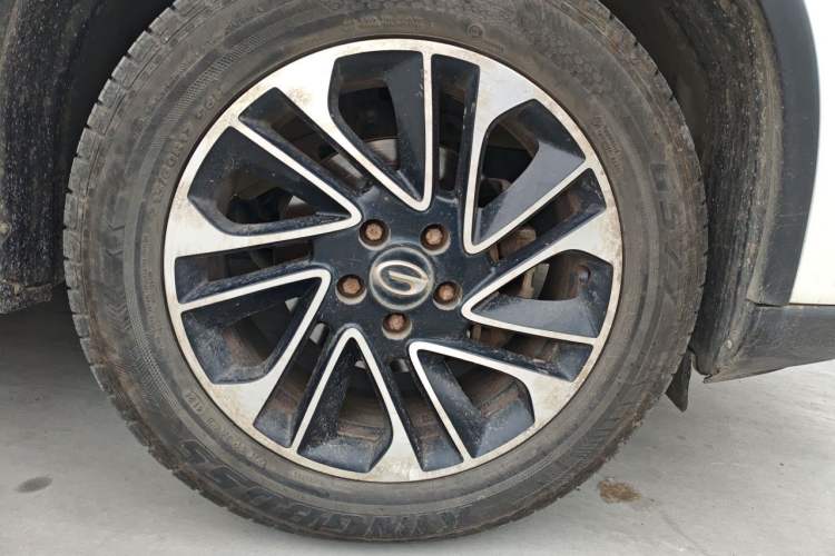 Used GAC Trumpchi GS4 2015 200T G-DCT Elite Edition Right Front Wheel Hub