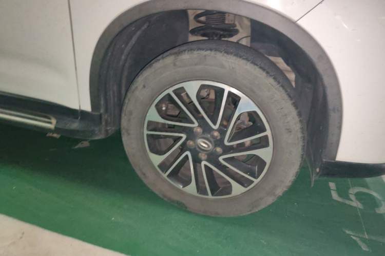 Used GAC Trumpchi GS4 2015 200T Manual Luxury Edition Right Front Wheel Hub