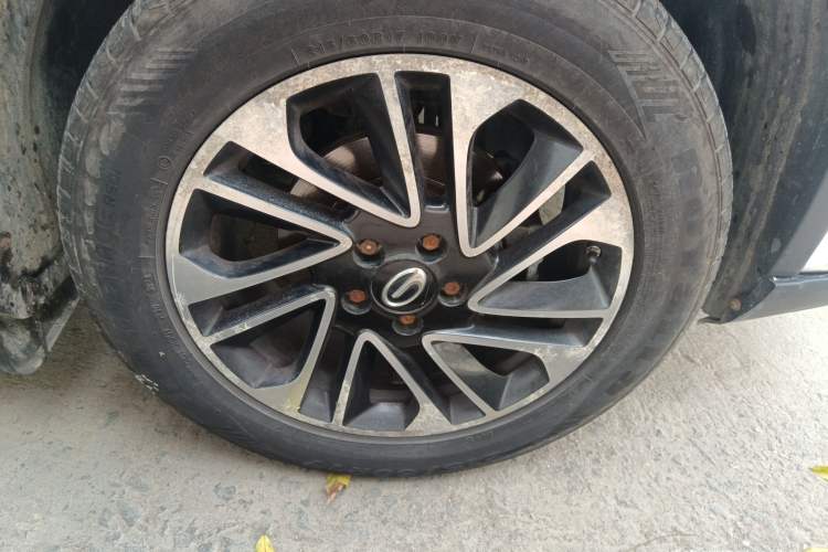 Used GAC Trumpchi GS4 2015 200T Manual Luxury Edition Right Front Wheel Hub