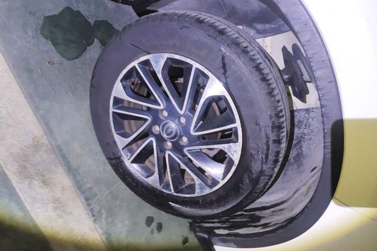 Used GAC Trumpchi GS4 2015 200T G-DCT Elite Edition Right Front Wheel Hub