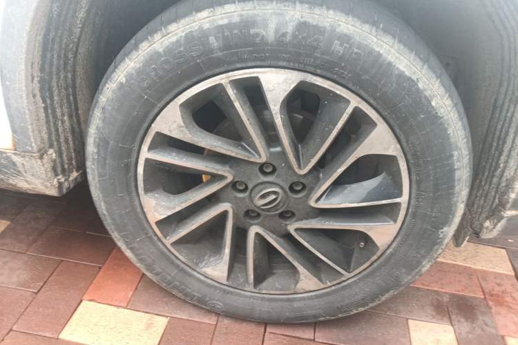 Used GAC Trumpchi GS4 2015 200T Manual Elite Edition Right Front Wheel Hub