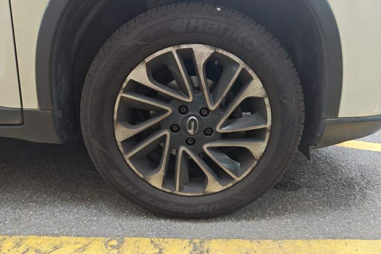 Used GAC Trumpchi GS4 2015 200T Manual Luxury Edition Right Front Wheel Hub