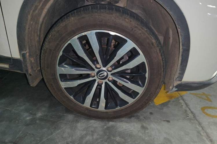 Used GAC Trumpchi GS4 2015 200T G-DCT Luxury Edition Right Front Wheel Hub