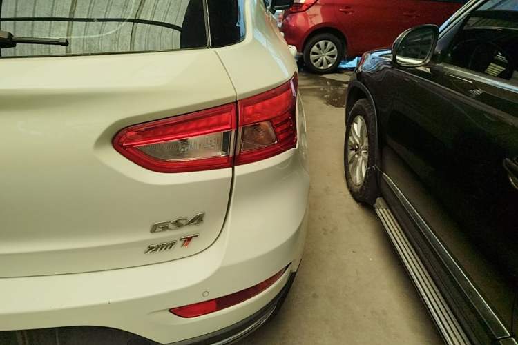 Used GAC Trumpchi GS4 2015 200T Manual Elite Edition Right Rear Taillight