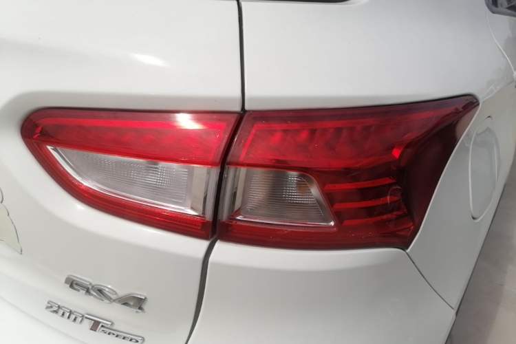 Used GAC Trumpchi GS4 2015 200T G-DCT Elite Edition Right Rear Taillight