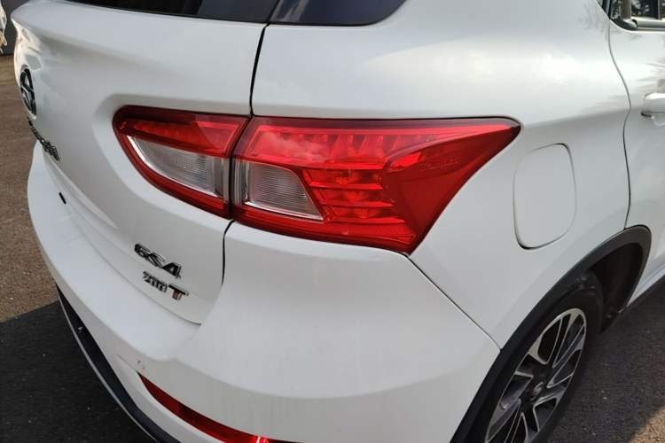 Used GAC Trumpchi GS4 2015 200T Manual Luxury Edition Right Rear Taillight