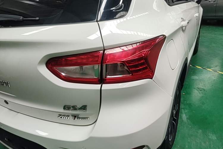 Used GAC Trumpchi GS4 2015 200T G-DCT Elite Edition Right Rear Taillight