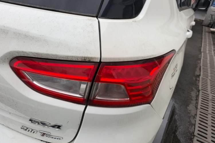Used GAC Trumpchi GS4 2015 200T G-DCT Luxury Edition Right Rear Taillight