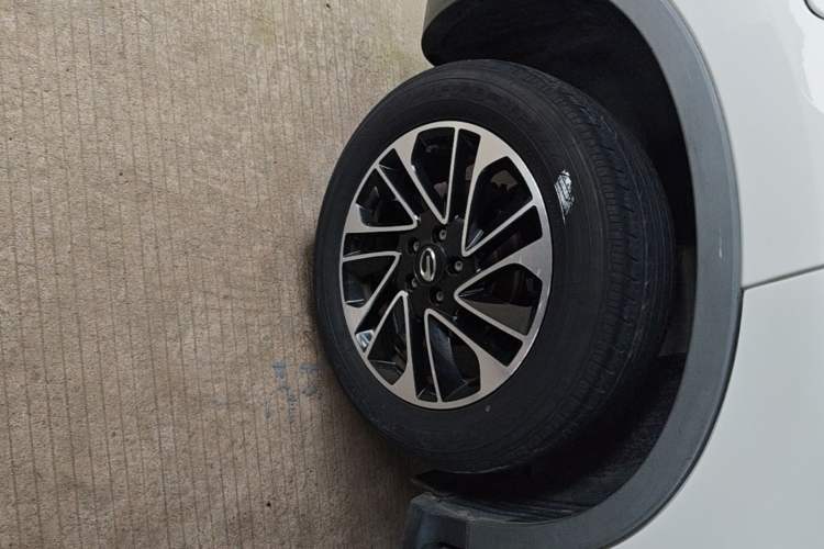 Used GAC Trumpchi GS4 2015 200T Manual Elite Edition Right Rear Wheel Hub