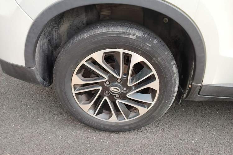Used GAC Trumpchi GS4 2015 200T Manual Luxury Edition Right Rear Wheel Hub