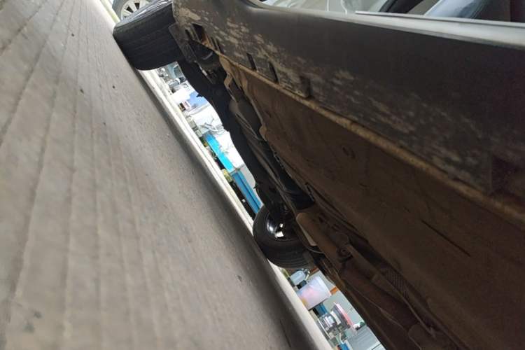 Used GAC Trumpchi GS4 2015 200T Manual Elite Edition Right Side Sill