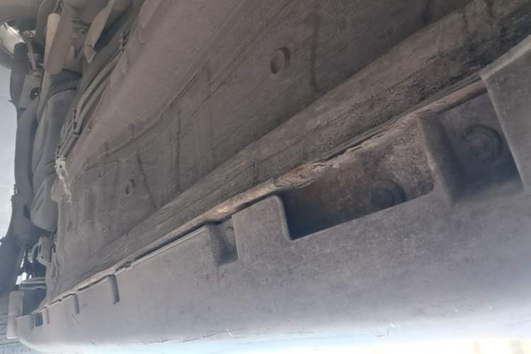 Used GAC Trumpchi GS4 2015 200T Manual Luxury Edition Right Side Sill