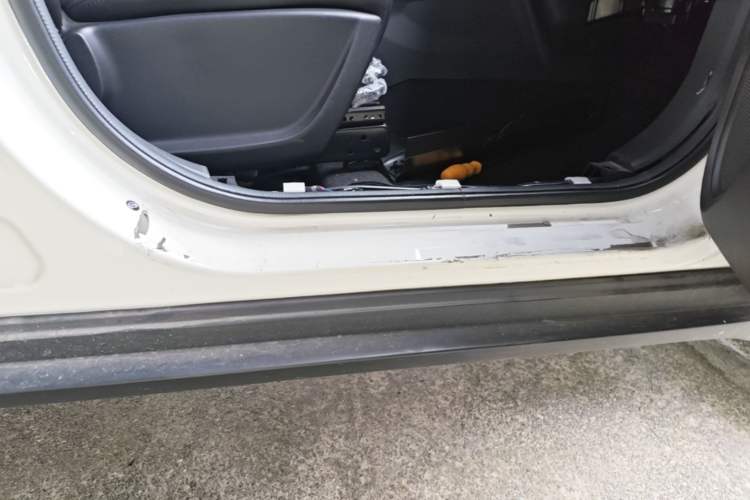 Used GAC Trumpchi GS4 2015 200T G-DCT Prestige Edition Right Side Sill