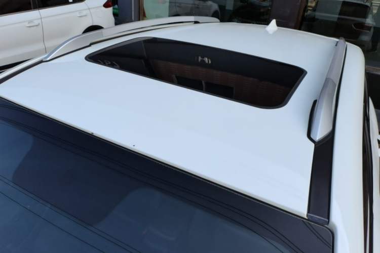 Used GAC Trumpchi GS4 2015 200T Manual Luxury Edition Roof