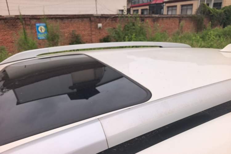 Used GAC Trumpchi GS4 2015 200T Manual Elite Edition Roof